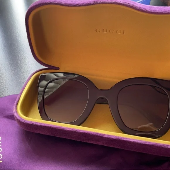 Gucci Round-Frame acetate sunglasses with star GUCCI Polarized Round Frame Acetate Sunglasses with Stars in  main image 3